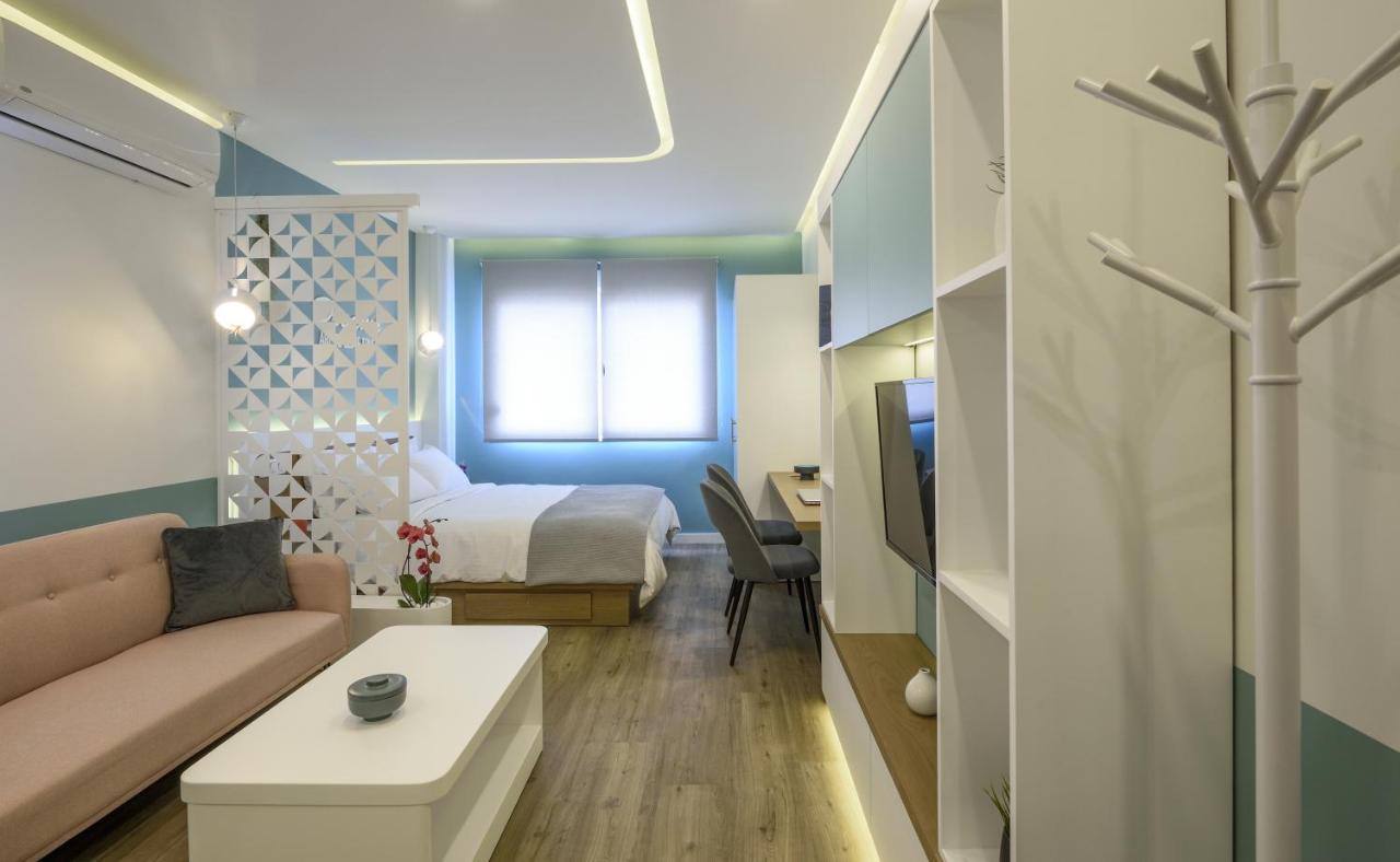 Τhe Half Root Suite In The Heart Of City Center Thessaloniki Exterior photo